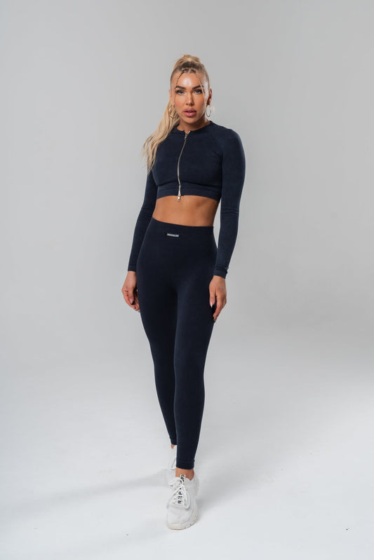 Black Long Sleeve Zip Crop